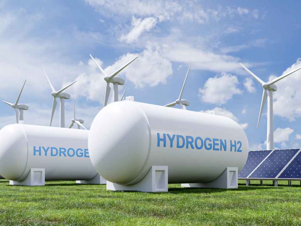 Hydrogen investment in large hydrogen storage tanks powered by wind and solar